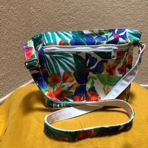 Purse cross body